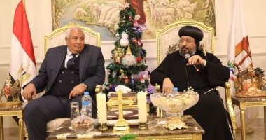 محافظ الوادي الجديد يقدم التهنئة بعيد الميلاد فى كنيسة السيدة العذراء بالخارجة