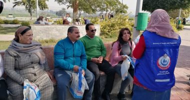 انتشار فرق طبية أمام الكنائس والمنتزهات خلال احتفالات عيد الميلاد بالمنيا
