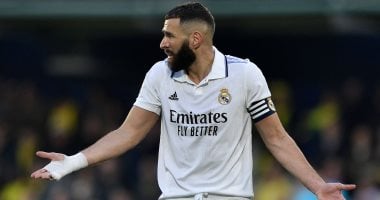 ماركا: بنزيما يرافق بعثة ريال مدريد إلى المغرب قبل مواجهة الأهلي