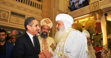 محافظ الغربية يشهد قداس عيد الميلاد بكنيسة مار جرجس في طنطا
