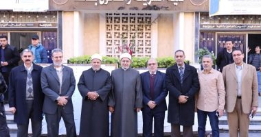 رئيس جامعة الأزهر يتفقد امتحانات كليات القرآن الكريم والشريعة والقانون بطنطا