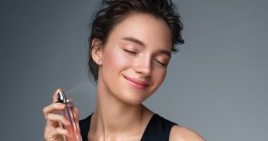دليلك لاختيار عطرك الشتوى المثالى حسب برجك.. الخشبى للثور والحمضى للجوزاء