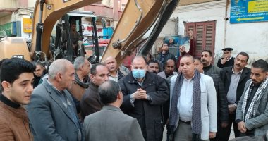 تشكيل لجنة لمعاينة وفحص المنزل المنهار بحى غرب أسيوط وجميع عقارات المنطقة