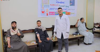 أهالى سنهوت بالشرقية يتبرعون بـ655 كيس دم للمرضى فى 8 ساعات.. صور