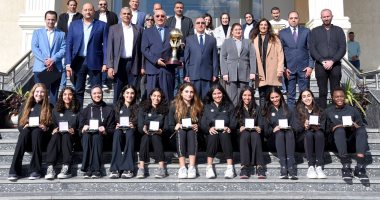 محافظ الإسكندرية يكرم فريق سلة سموحة سيدات بعد تتويجه بالبطولة الأفريقية.. صور