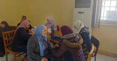 فريق طبى للكشف على الموظفين بجامعة الإسكندرية فى حملة 100 مليون صحة