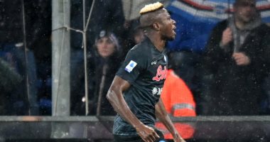 نجم نابولى يكرر إنجاز جورج ويا فى الدوري الإيطالي