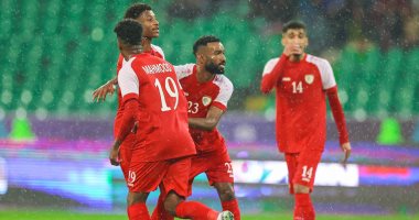 منتخب عمان يحقق فوزا مثيرا على اليمن 3-2 فى "خليجي 25" 