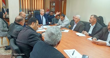 وكيل وزارة الشباب بكفر الشيخ يناقش إجراءات الأمن والسلامة بجميع الهيئات
