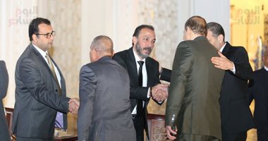 سارة صلاح تكتب: إنسانية طارق لطفى تظهر فى عزاء والدته 