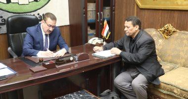 محافظ المنوفية يوجه بإنهاء ترخيص عداية لخدمة مشروع الصرف الصحى بقرية طهواى