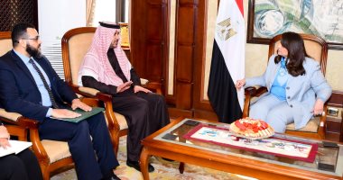 وزيرة الهجرة تستقبل الملحق العمالى السعودى لبحث تفعيل نتائج زيارتها للسعودية
