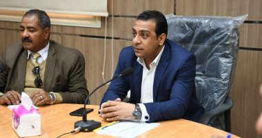 نائب محافظ قنا يتفقد المركز التكنولوجى لخدمة المواطنين ووحدة التقنين بأبوتشت