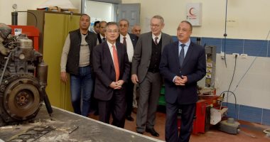 محافظ الإسكندرية وسفير اليابان يفتتحان ورشة "خياطة" متكاملة بمركز التدريب المهنى