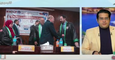 جامعة سوهاج منحته درجة الماجستير.. رحلة كفاح باحث من ذوى البصيرة