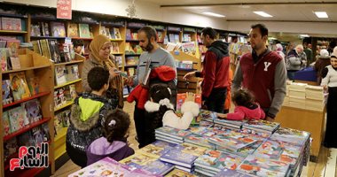 بورسعيد محط أنظار العالم.. المكتبة العائمة تستقبل 110 آلاف زائر على نغمات "السمسمية"