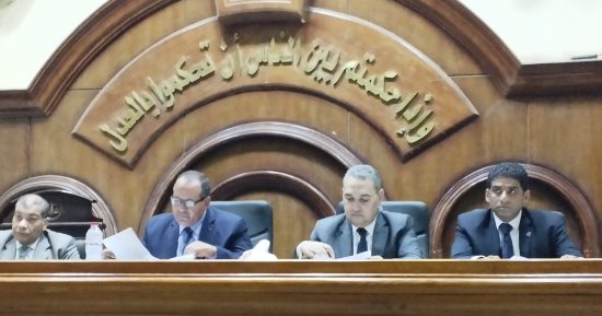 تجديد حبس سائق قتل شابا بسبب معاكسته فتاة فى حلوان 15 يوما