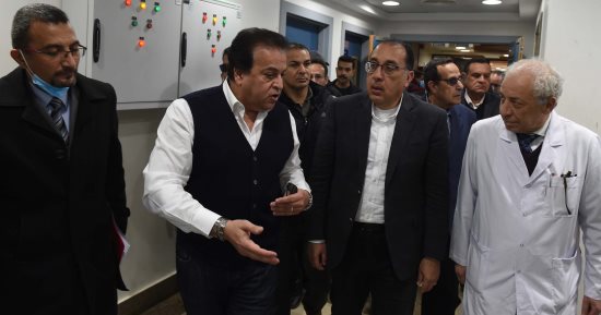 رئيس الوزراء يتفقد أعمال تطوير مستشفى العريش العام   