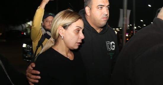 إيمان العاصى وإيهاب فهمى فى عزاء والد ريم البارودى