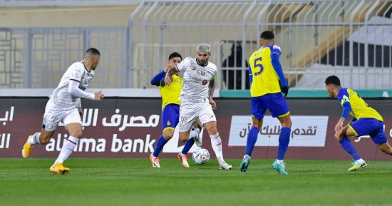 التعادل السلبي يحسم قمة الشباب ضد النصر في الدوري السعودي.. صور