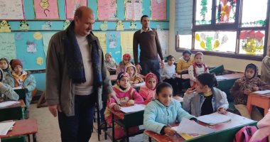 تلاميذ رابعة وخامسة ابتدائى بالجيزة ينهون امتحاناتهم بالفصل الدراسى الأول