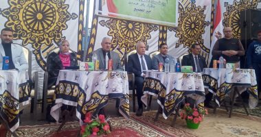 القوى العاملة تسلم ماكينات خياطة للمتدربات بالمنصورة لإقامة مشروعات صغيرة 