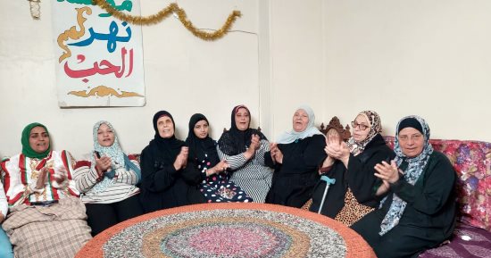 حكايات الموجوعات فى بيت الطيبين.. "اليوم السابع" يعيش يومًا فى دار استضافة مريضات السرطان.. خيرية: جوزى طلقنى ونظرة الناس تغيرت.. حنان: ولادى خافوا من شكلى بسبب الكيماوى.. سحر: إحنا بننسى إننا مرضى.. فيديو