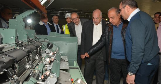 وزير قطاع الأعمال يتابع تنفيذ مصانع الغزل الجديدة وموقف توريد الماكينات بالمحلة