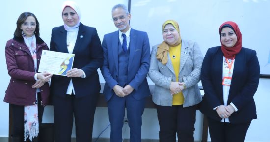 محافظ الإسكندرية: تنفيذ أول دورة إعداد كوادر قيادية بمشاركة 41 قيادة شابة
