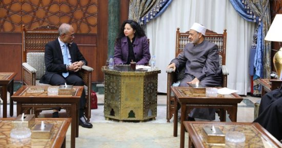 وزير الشئون الإسلامية السنغافوري: خريجو الأزهر أسهموا في تنمية سنغافورة