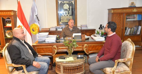 محافظ أسيوط يشدد على تكثيف الحملات المفاجئة لرصد أي خلل أو إهمال وردع المخالفين