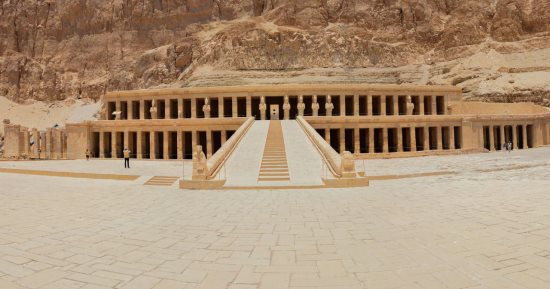 معبد حتشبسوت.. وثق على جدرانه أعمال نقل المسلات وطقوس العبادة "صور"