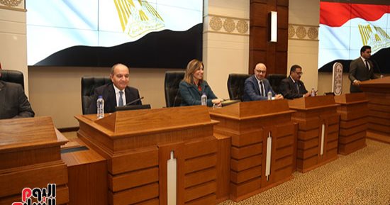 تفاصيل معرض القاهرة الدولى للكتاب 2023.. على اسم مصر شعار الدورة الـ 54.. سعر التذكرة 5 جنيهات ومجانا لـ قادرون باختلاف.. 500 فعالية و1047 دار نشر مصرية وعربية وأجنبية.. وجناح لدور النشر الناشئة والكتب المخفضة