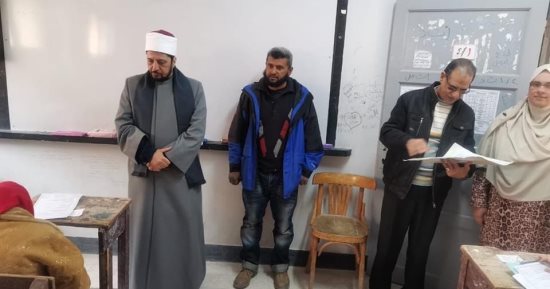 استمرار امتحانات الأزهر بالإسكندرية وانتظامها بعد تحسن نسبى فى حالة الطقس