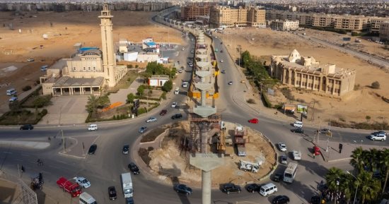 "المونوريل" ينطلق نهاية العام الجارى.. تشغيل خط العاصمة الإدارية الجديدة أكتوبر المقبل.. نظام تكييف عال وممر آمن للتنقل بين العربات.. شركات مصرية تنفذ المسار ونظام تشغيل فرنسى.. تجربة القطار بورش الصيانة "صور"