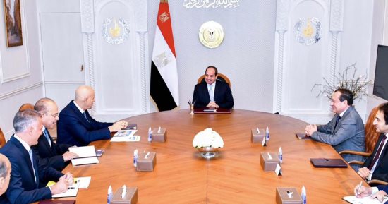 الرئيس السيسي يوجه بتوسيع البحث بالتنسيق بين وزارة البترول وإيني الإيطالية
