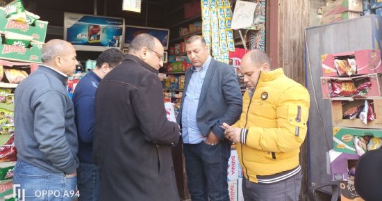 حملات على الأسواق بمدن كفر الشيخ وتحرير محاضر للمخالفين.. صور