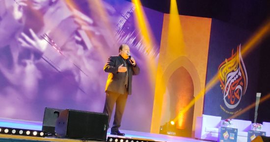فؤاد زبادى مفاجأة حفل ختام مهرجان المسرح العربى بالدار البيضاء.. صور