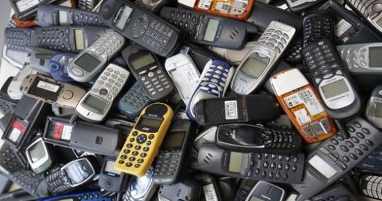  هواتف التسعينيات طراز مفضل لجيل الألفية الجديدة