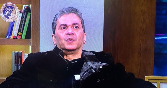 عمرو محمد على: زوجتى تخلت عنى وابنتى لا تزورنى وأمى وإخوتى هم السند