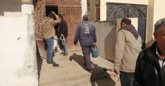غلق وتشميع 50 حالة تعد على القطع السكنية بالعاشر من رمضان