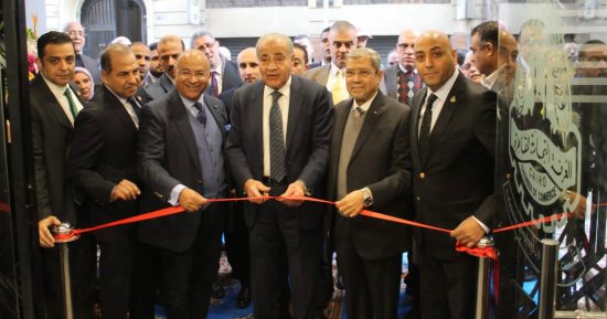وزير التموين يفتتح مجمع الخدمات النموذجي بالغرفة التجارية بالقاهرة.. يتيح الحصول على خدمات التوقيع الإلكتروني وشهادة المنشأ للمصدرين.. و"تنمية التجارة الداخلية": زيادة عدد المعاملات لـ 3.4 مليون معاملة