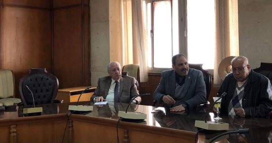 نائب رئيس جامعة المنوفية يبحث سبل زيادة الإنتاج الحيوانى بكلية الزراعة