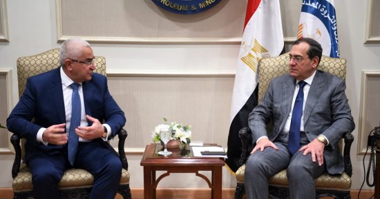 وزير البترول: القطاع يمتلك تسهيلات تصنيع متميزة للمهمات والمعدات