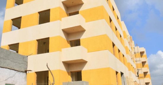 "حياة كريمة" فى الغربية.. الانتهاء من إنشاء 6 عمارات للإسكان الاجتماعى بقرية كفر سنباط.. الأهالى: لا يوجد لنا متنفس للبناء لعدم وجود مساحات بالقرية.. والمبادرة وفرت للشباب شقق على أعلى مستوى.. صور