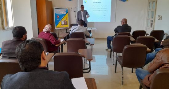  مياه سوهاج تنظم ورشة عمل للحصول على الأيزو 9001 للقطاعات الإدارية 