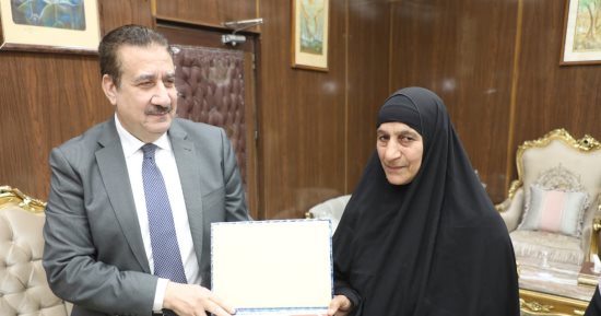 محافظ المنوفية يكرم الحاجة انتصار لتبرعها بأرض لبناء مسجد ومحطة تحلية ومستوصف