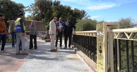 محافظ أسوان يوجه بسرعة الإنجاز فى مشروع ممشى أهل مصر بكورنيش النيل.. صور