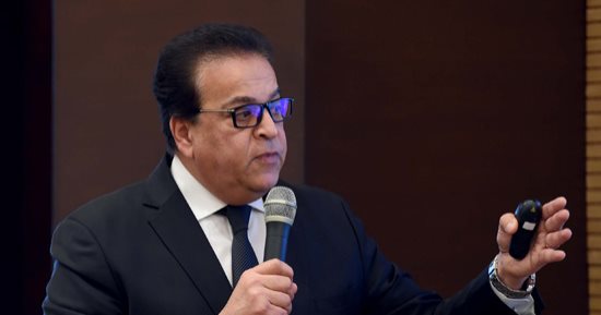 وزير الصحة: توافر مخزون كافٍ من وسائل تنظيم الأسرة بجميع المنشآت الصحية