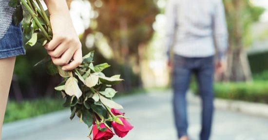 إزاى تعمل "موف أون" من علاقة عاطفية خيالية؟.. عشان تعرف تعيش حياتك